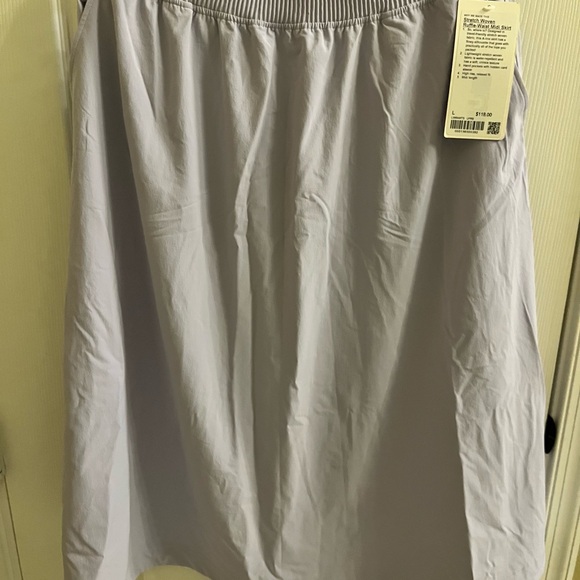 Lululemon stretch woven waffle waist Midi Skirt - Picture 2 of 5